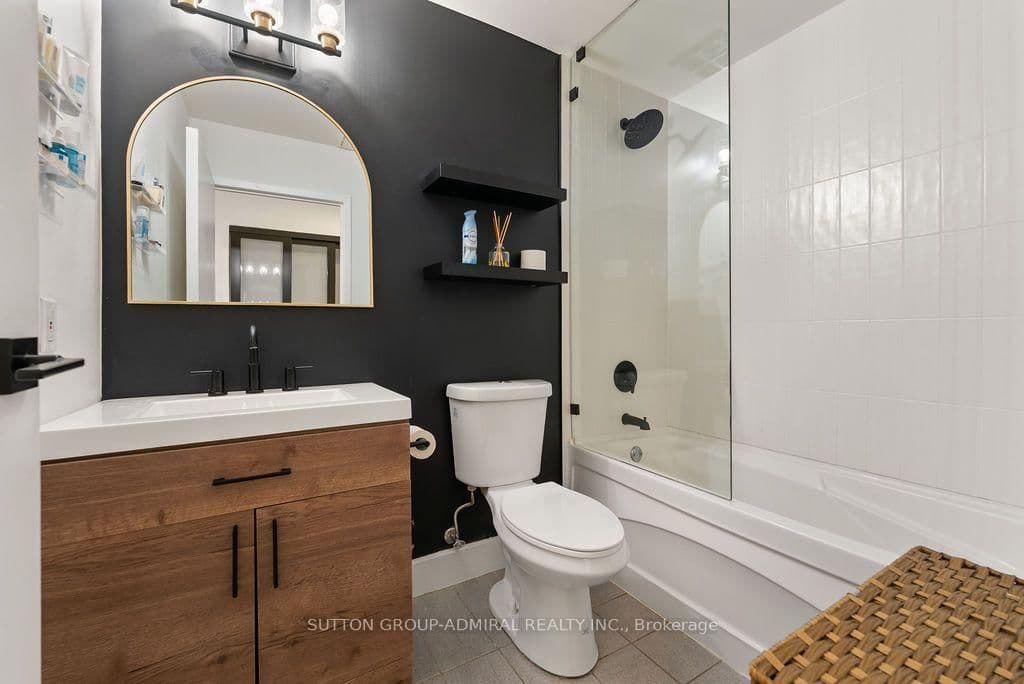 1001 Roselawn Avenue, Unit 124 thumbnail 12