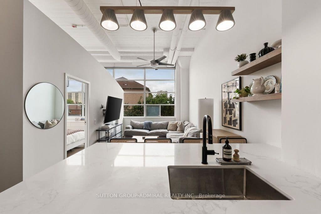 1001 Roselawn Avenue, Unit 124 thumbnail 19