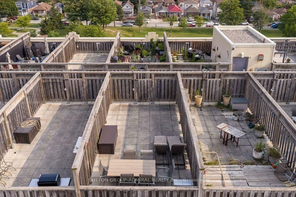 1001 Roselawn Avenue, Unit 124 thumbnail 25