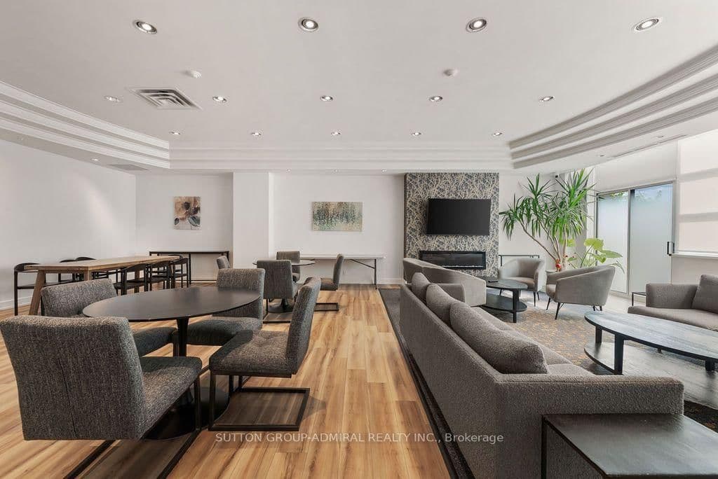 1001 Roselawn Avenue, Unit 124 thumbnail 27
