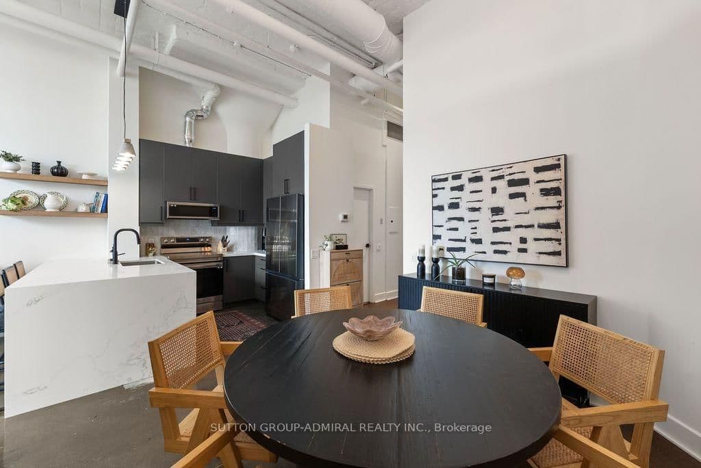 1001 Roselawn Avenue, Unit 124 thumbnail 4
