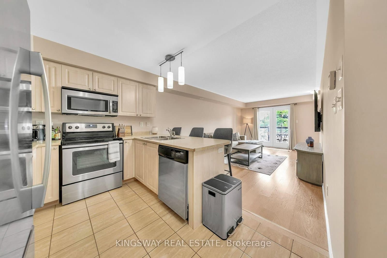 2557 Sixth Line W, Unit 6 thumbnail 7