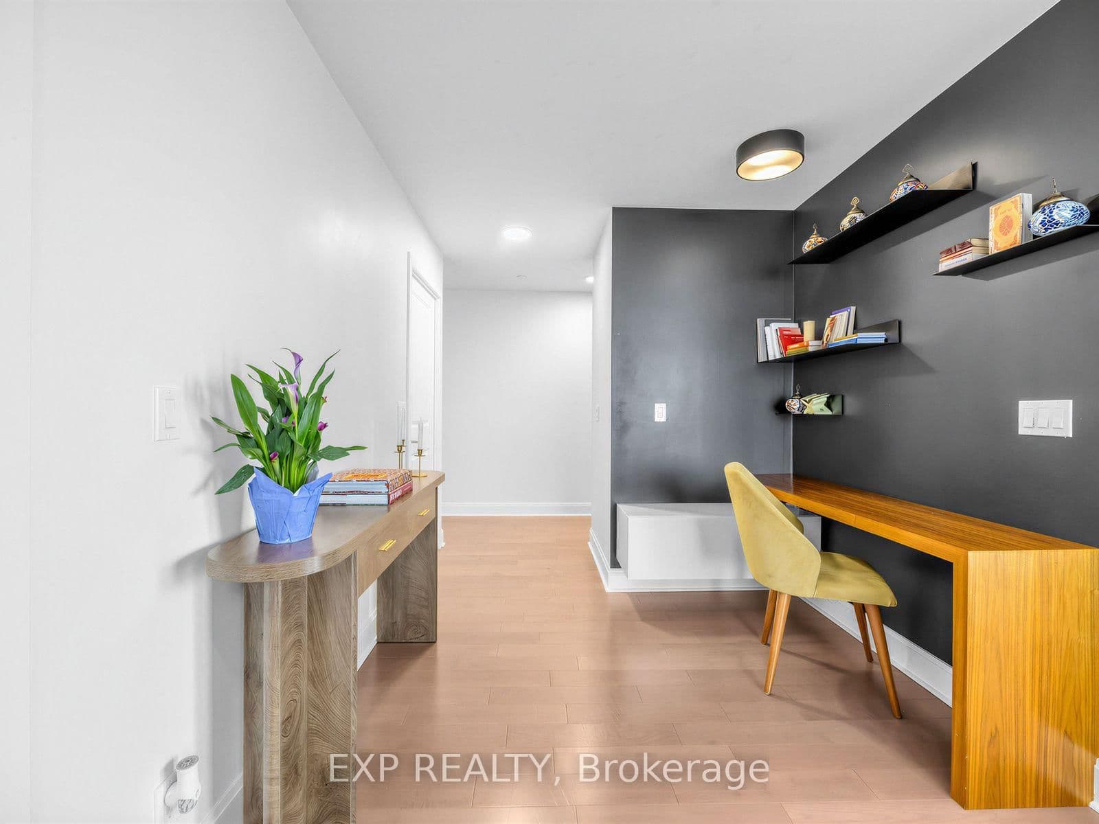33 Shore Breeze Drive, Unit 1910 thumbnail 14