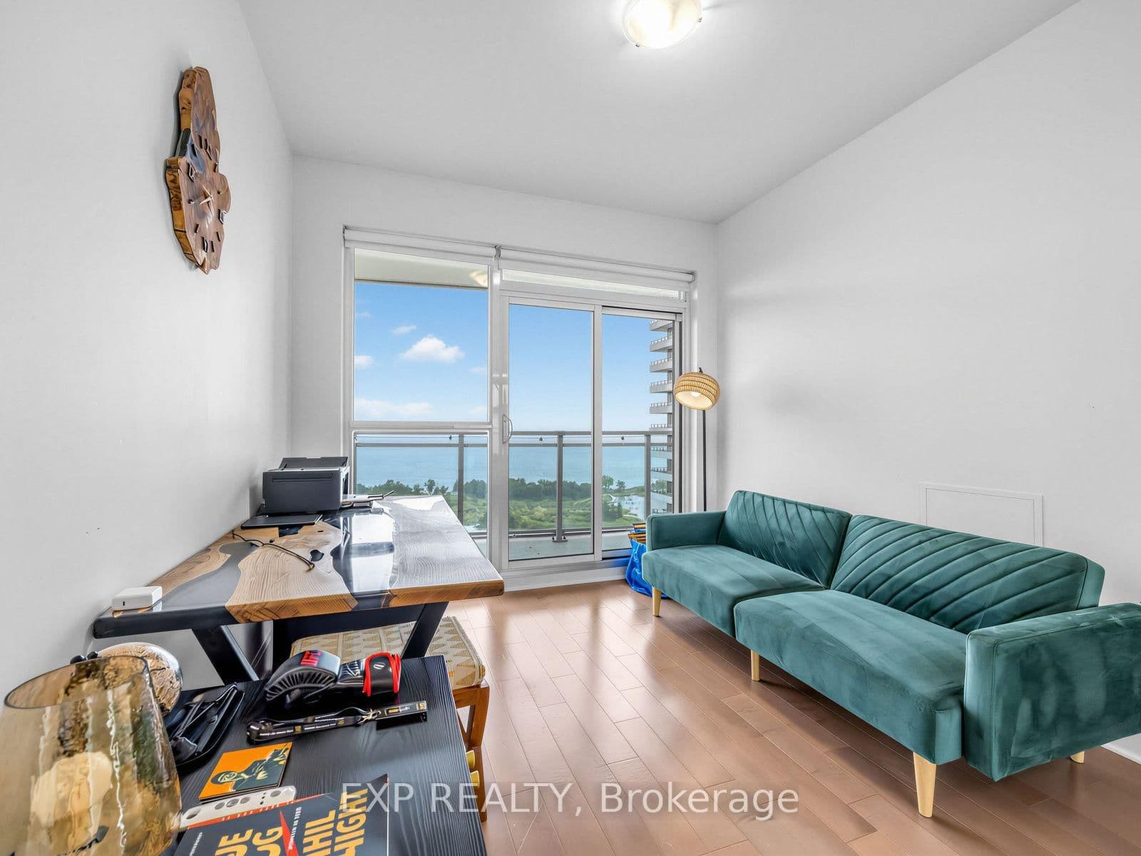 33 Shore Breeze Drive, Unit 1910 thumbnail 18