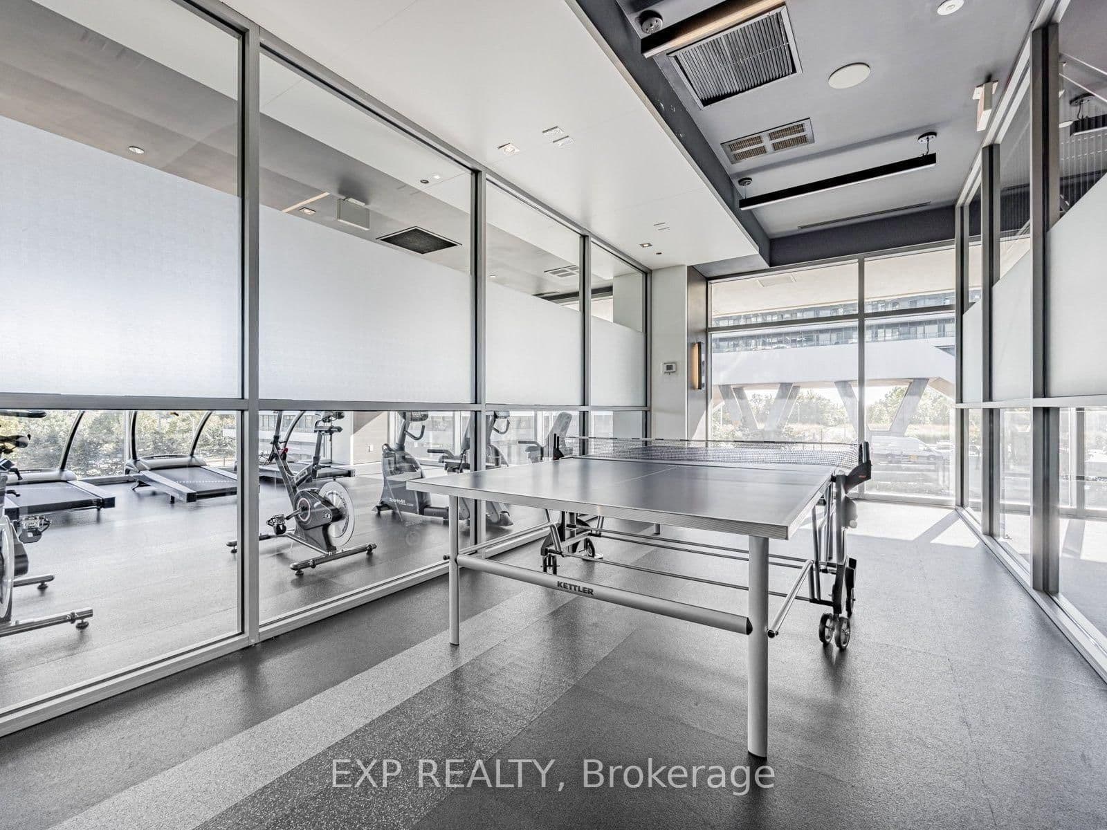 33 Shore Breeze Drive, Unit 1910 thumbnail 33