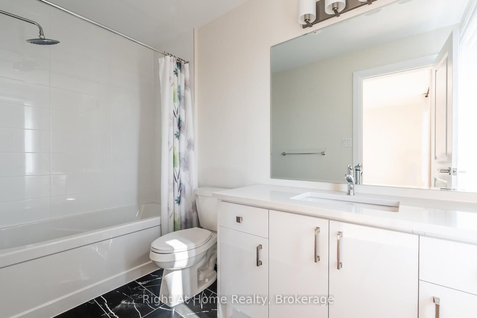 80 Settlers Road E thumbnail 39