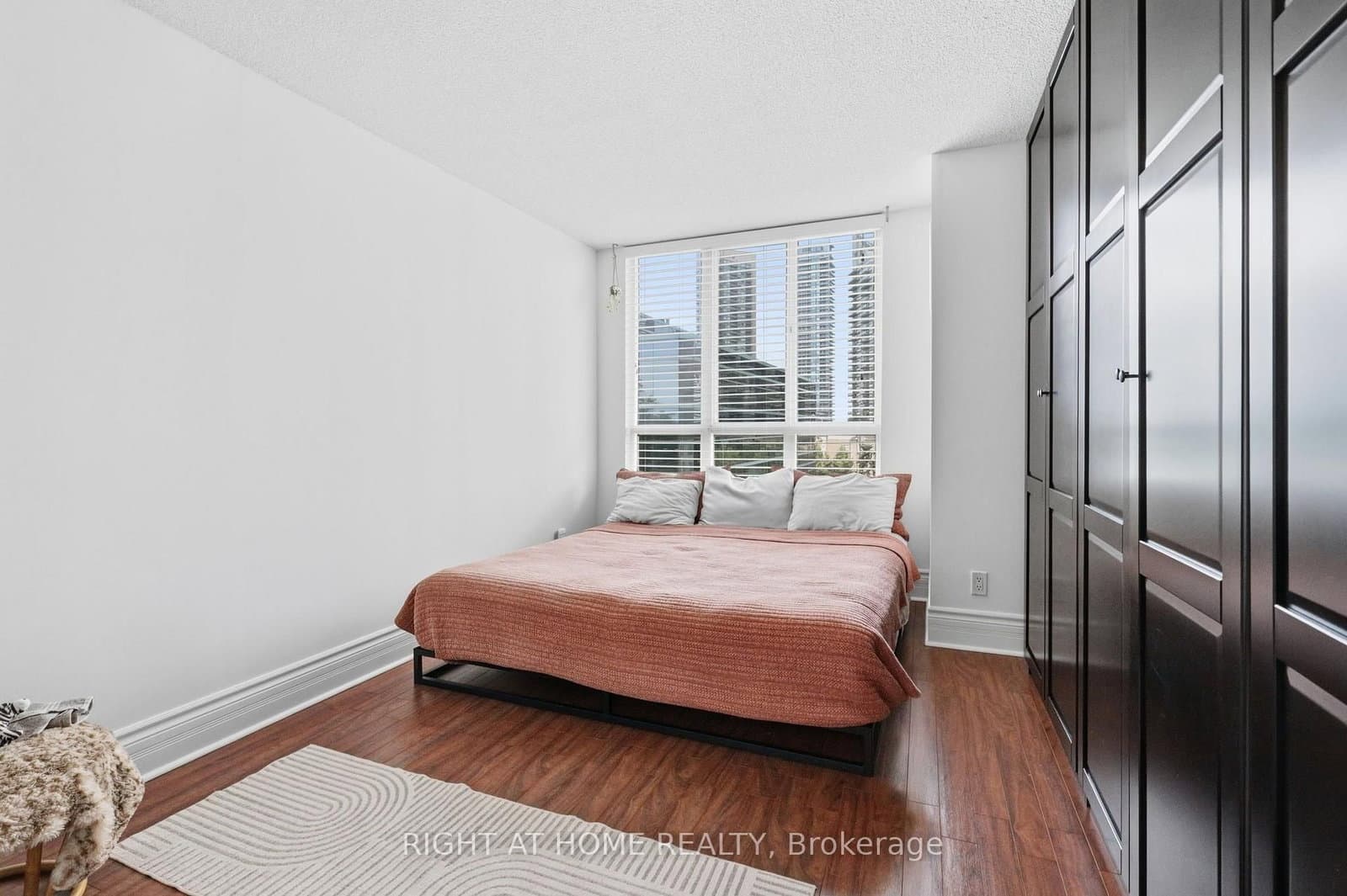 2285 Lake Shore Boulevard W, Unit 312 thumbnail 12