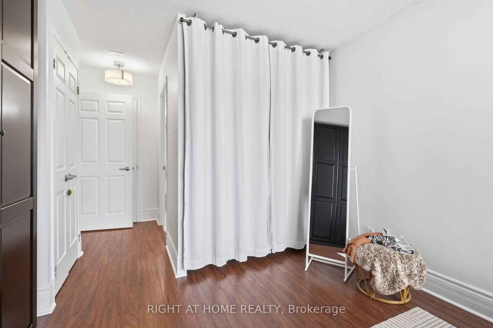 2285 Lake Shore Boulevard W, Unit 312 thumbnail 13