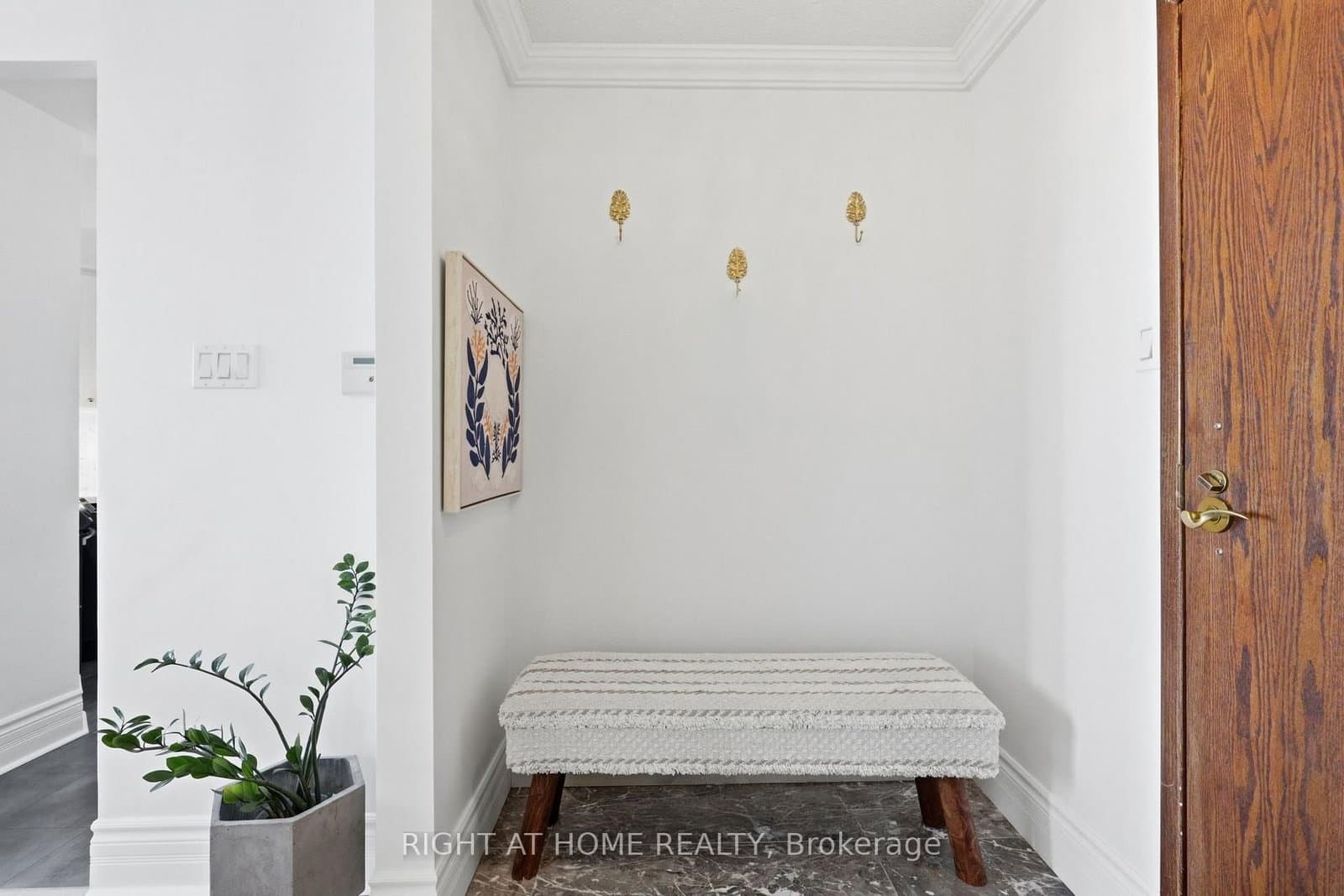 2285 Lake Shore Boulevard W, Unit 312 thumbnail 3