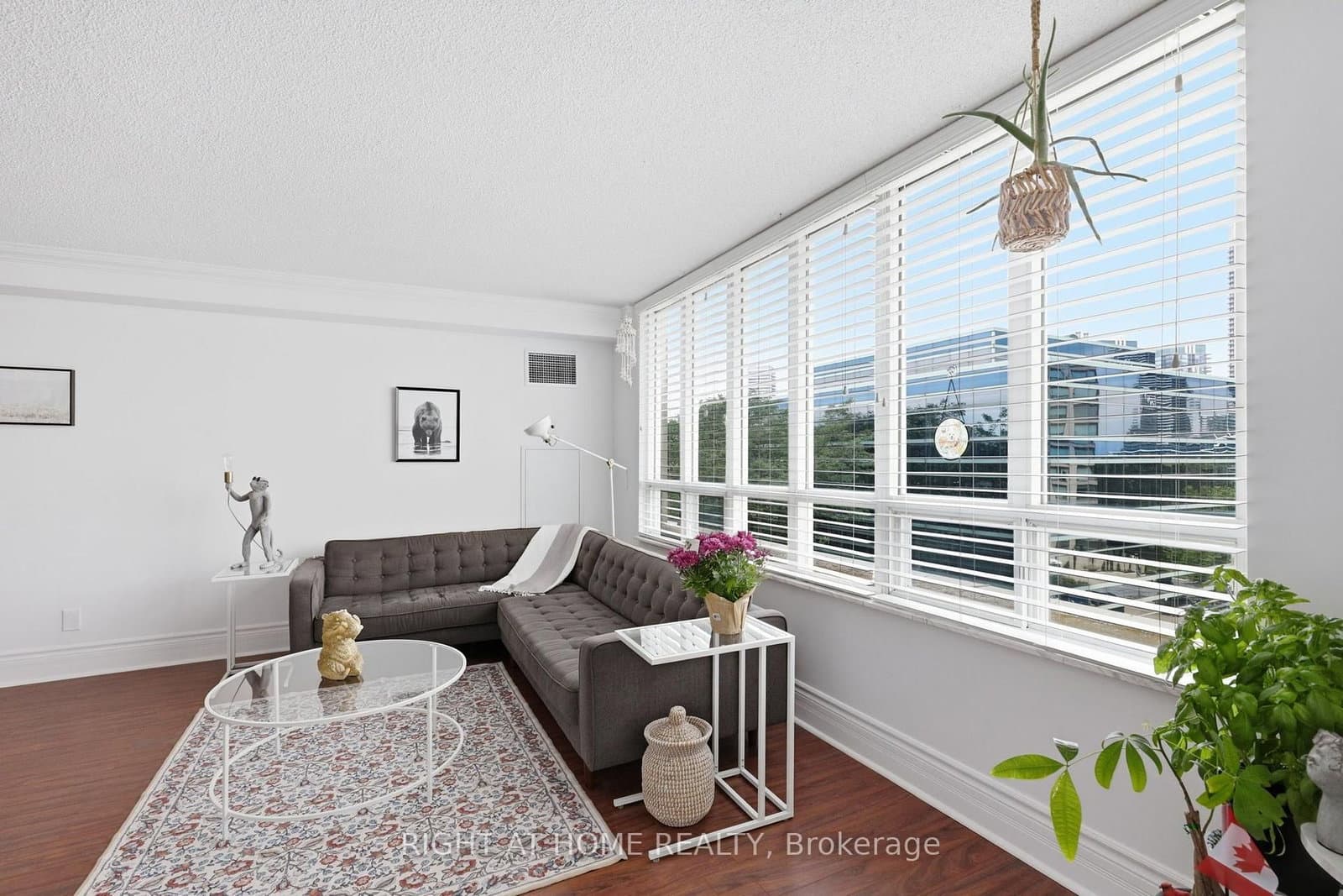 2285 Lake Shore Boulevard W, Unit 312 thumbnail 6