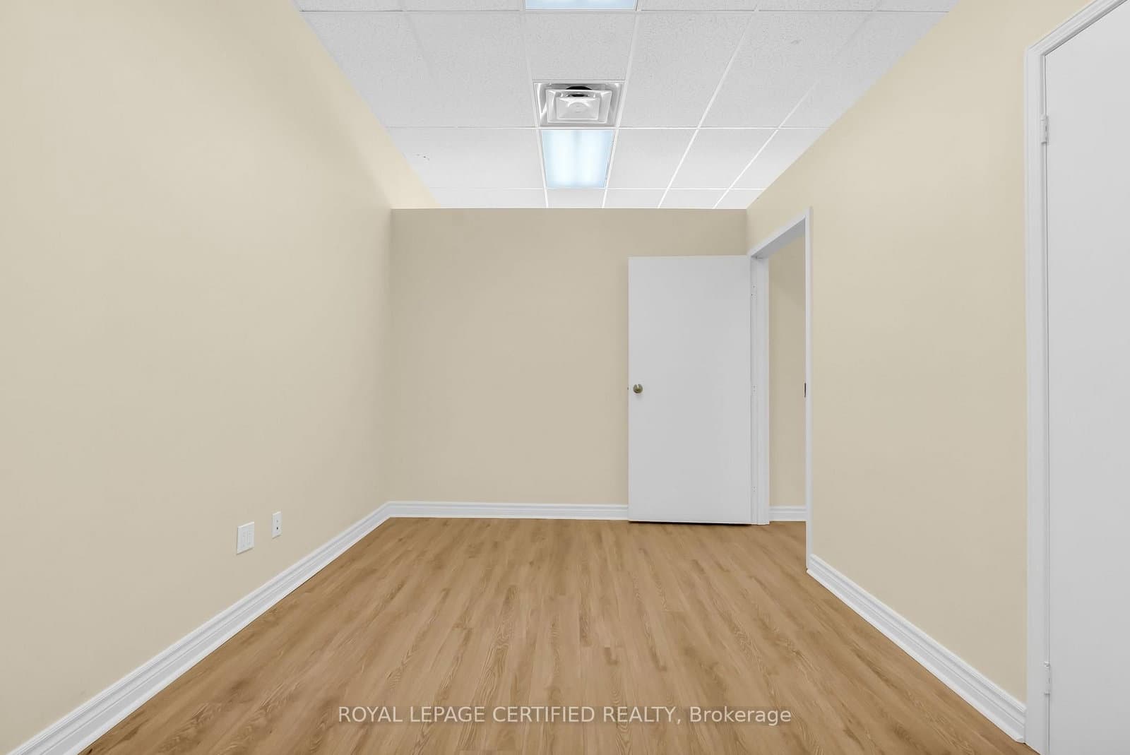 3024 Hurontario Street, Unit G16 thumbnail 13