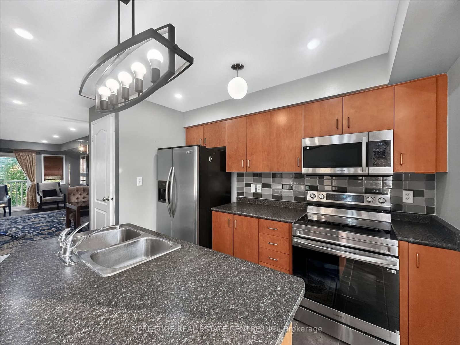 5050 Intrepid Drive, Unit 31 thumbnail 13