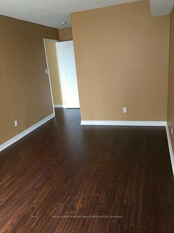 1276 Maple Crossing Boulevard, Unit 809 thumbnail 11