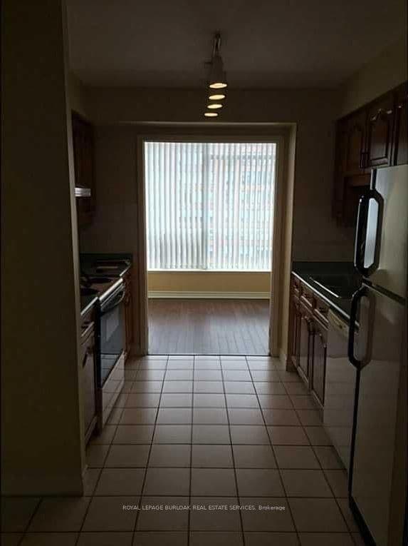 1276 Maple Crossing Boulevard, Unit 809 thumbnail 7