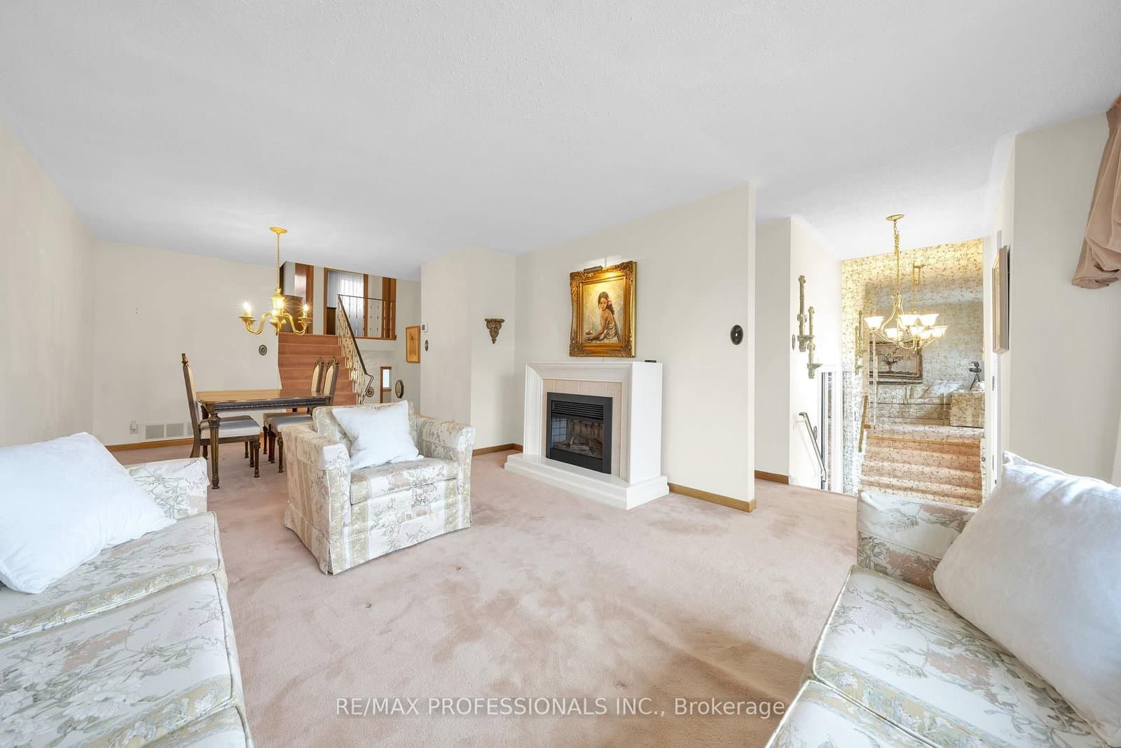 1877 Silverberry Crescent thumbnail 10