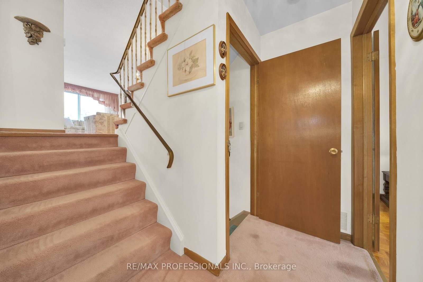 1877 Silverberry Crescent thumbnail 21
