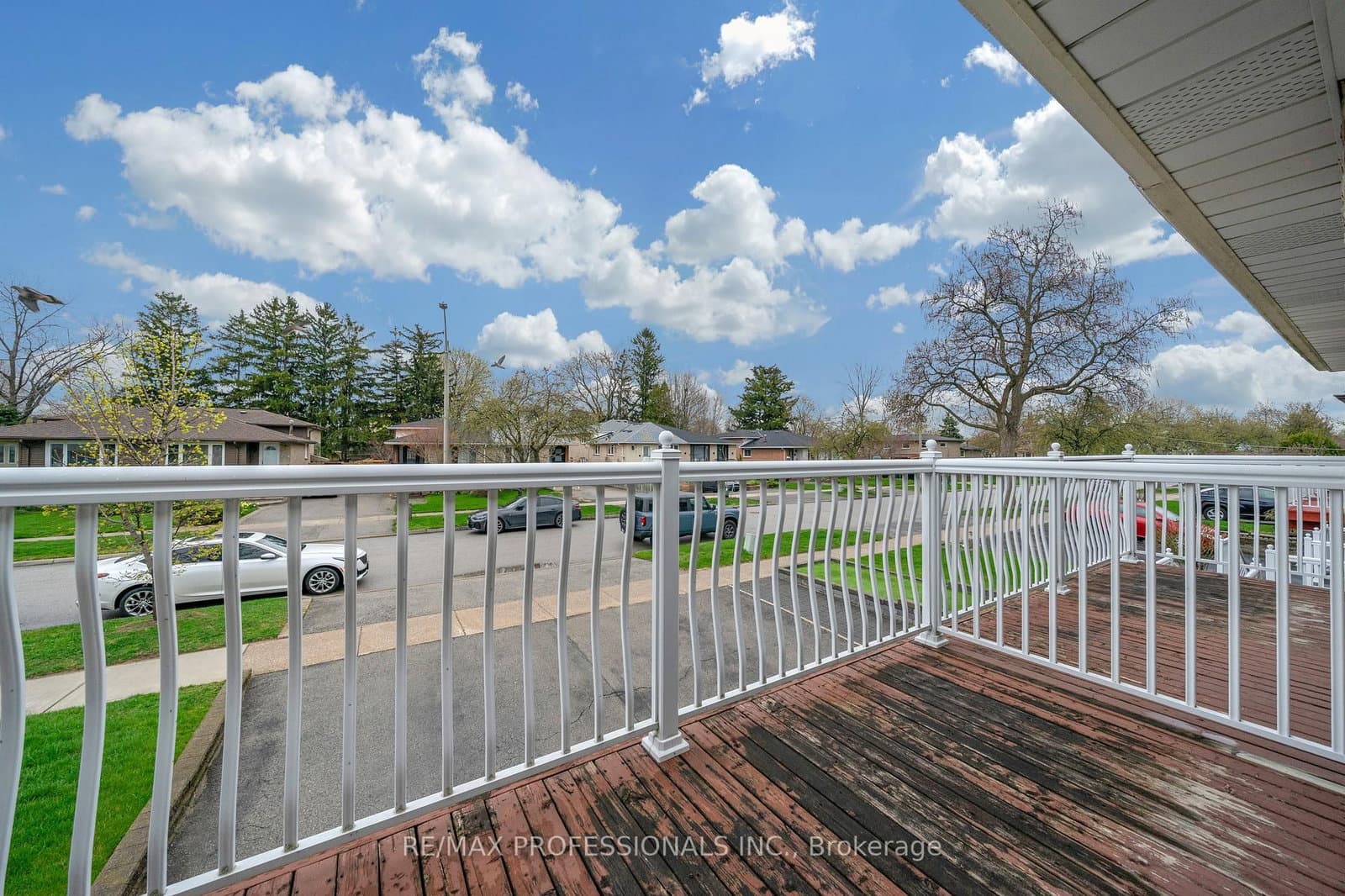 1877 Silverberry Crescent thumbnail 48