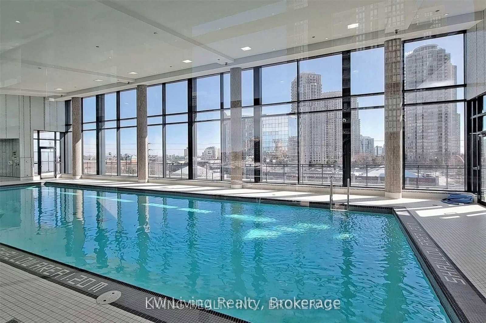75 Eglinton Avenue W, Unit 1807 thumbnail 27