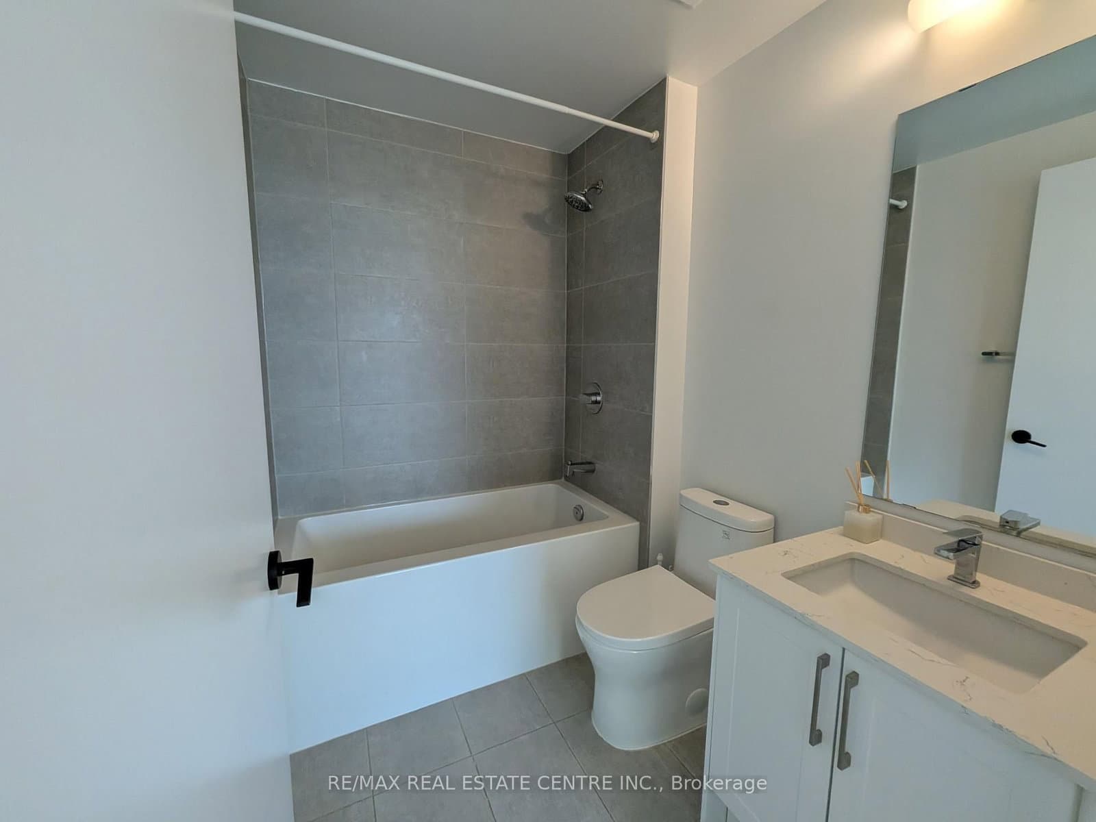 2450 Old Bronte Road, Unit 417 thumbnail 9