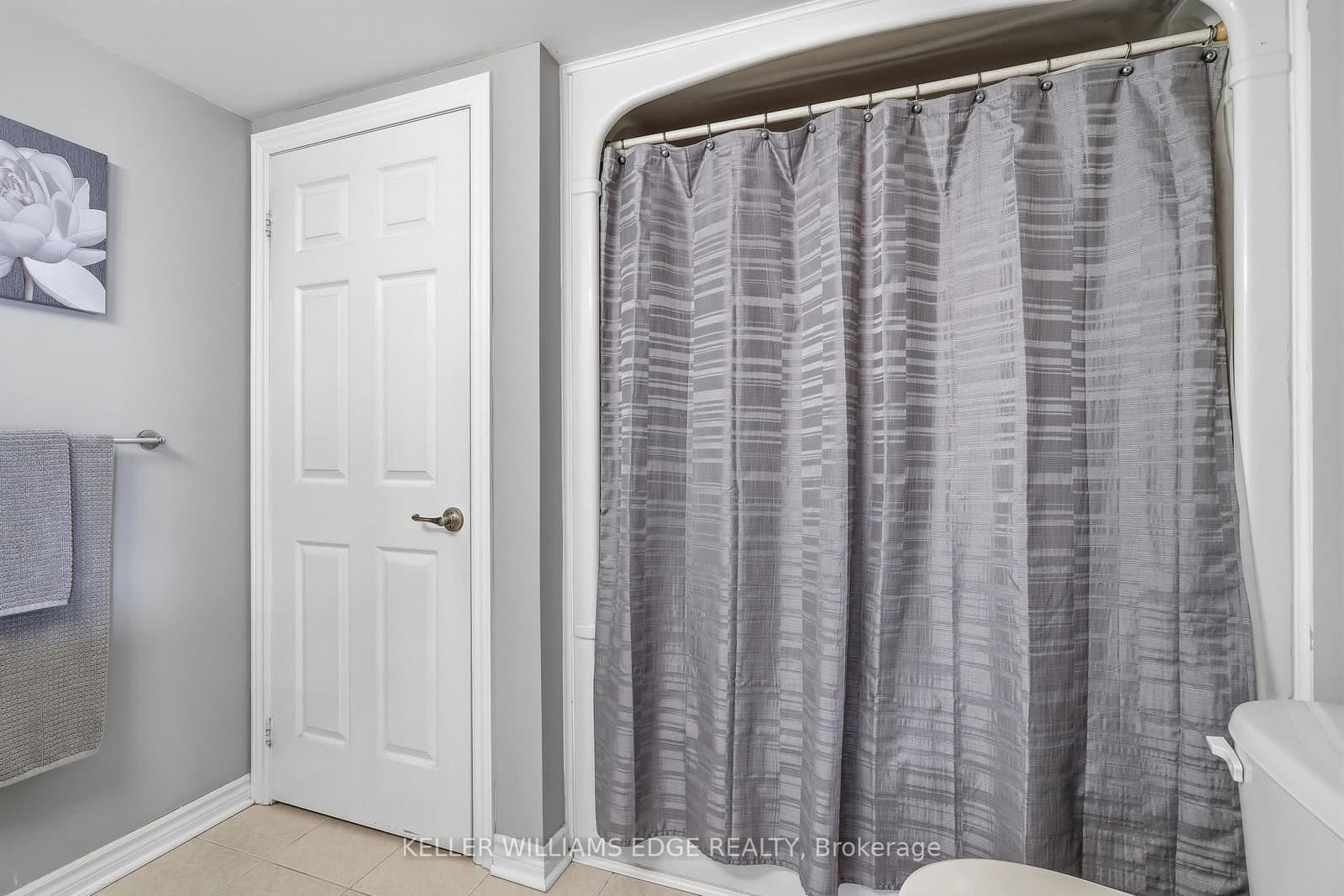 2035 Appleby Line, Unit 307 thumbnail 21