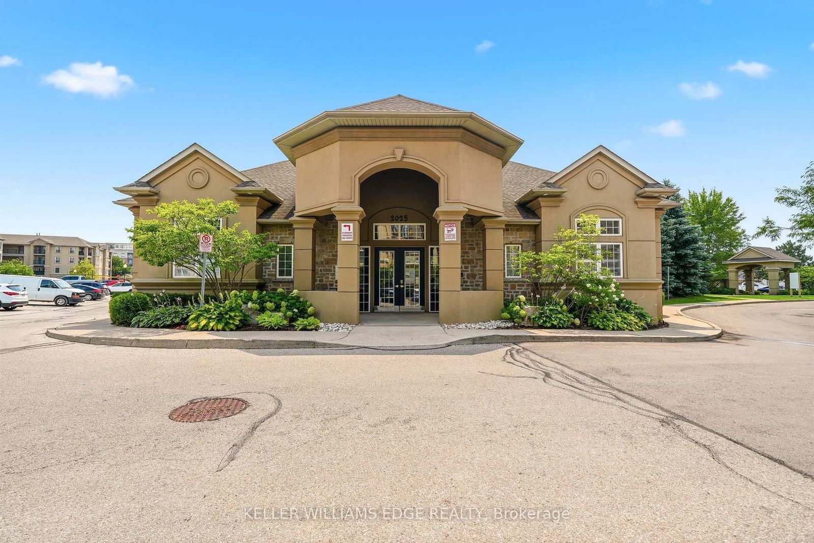 2035 Appleby Line, Unit 307 thumbnail 26