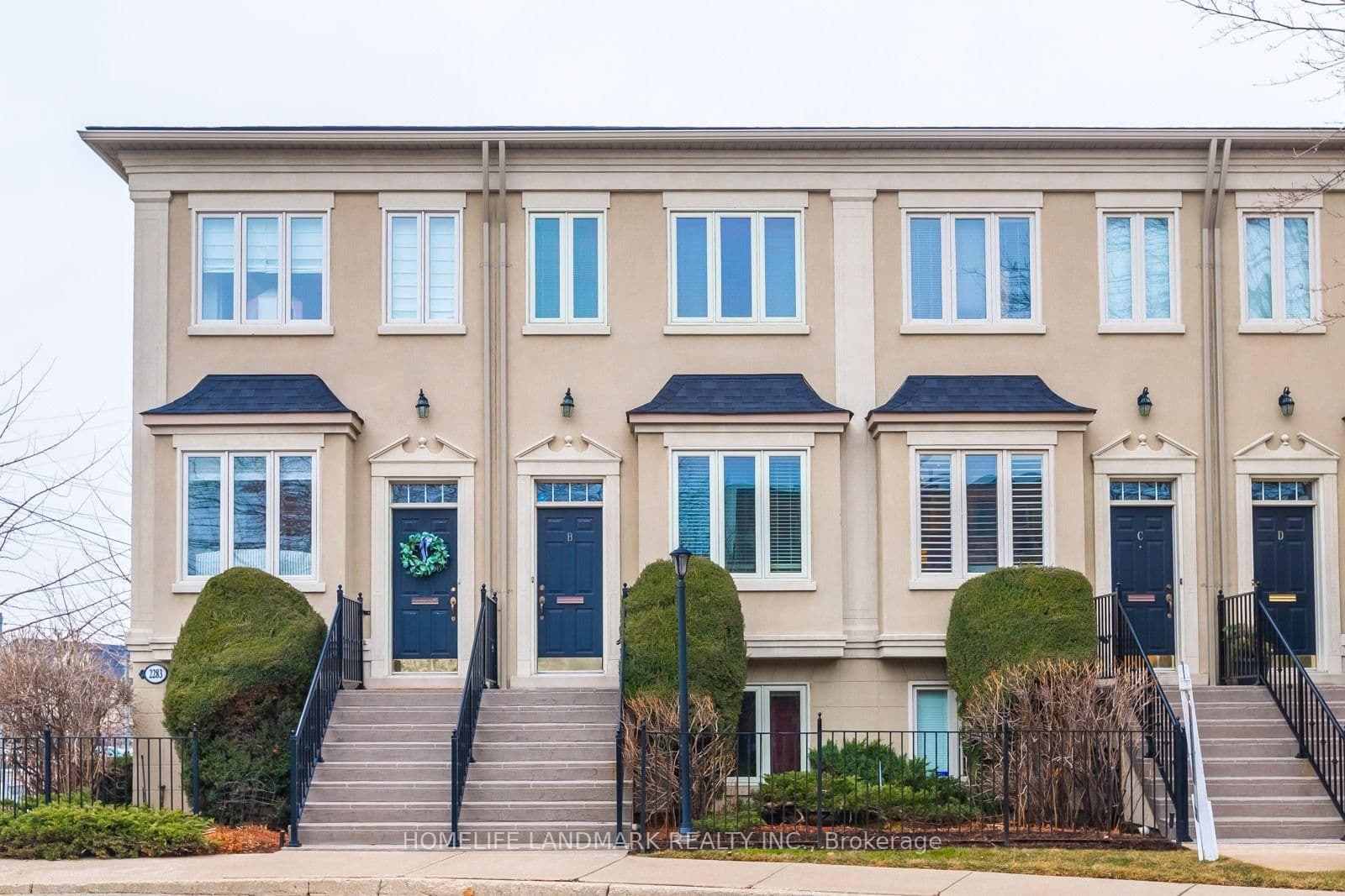 2283 Lake Shore Boulevard W, Unit B - Image 1
