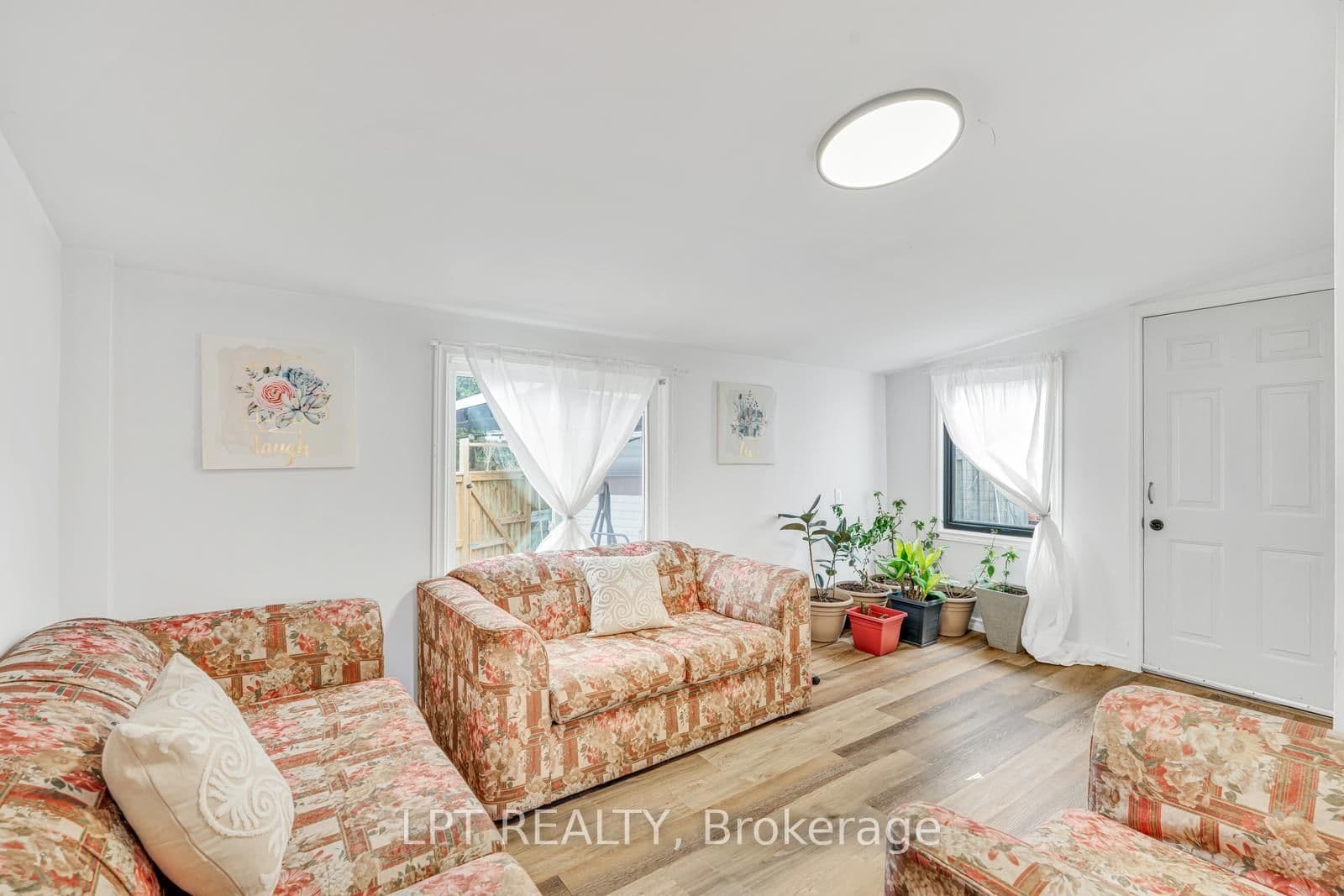 95 Huntingwood Crescent thumbnail 15