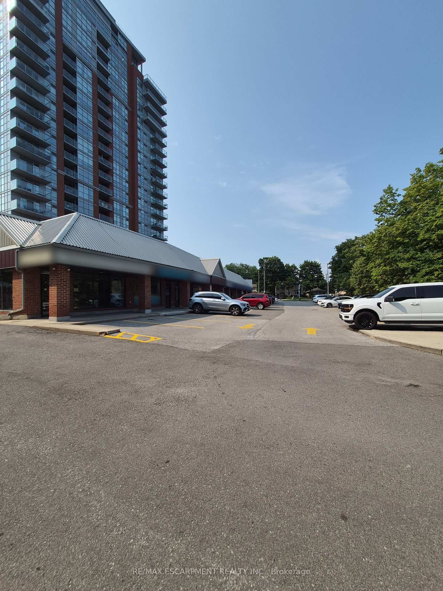 573 Maple Avenue, Unit 2 thumbnail 21