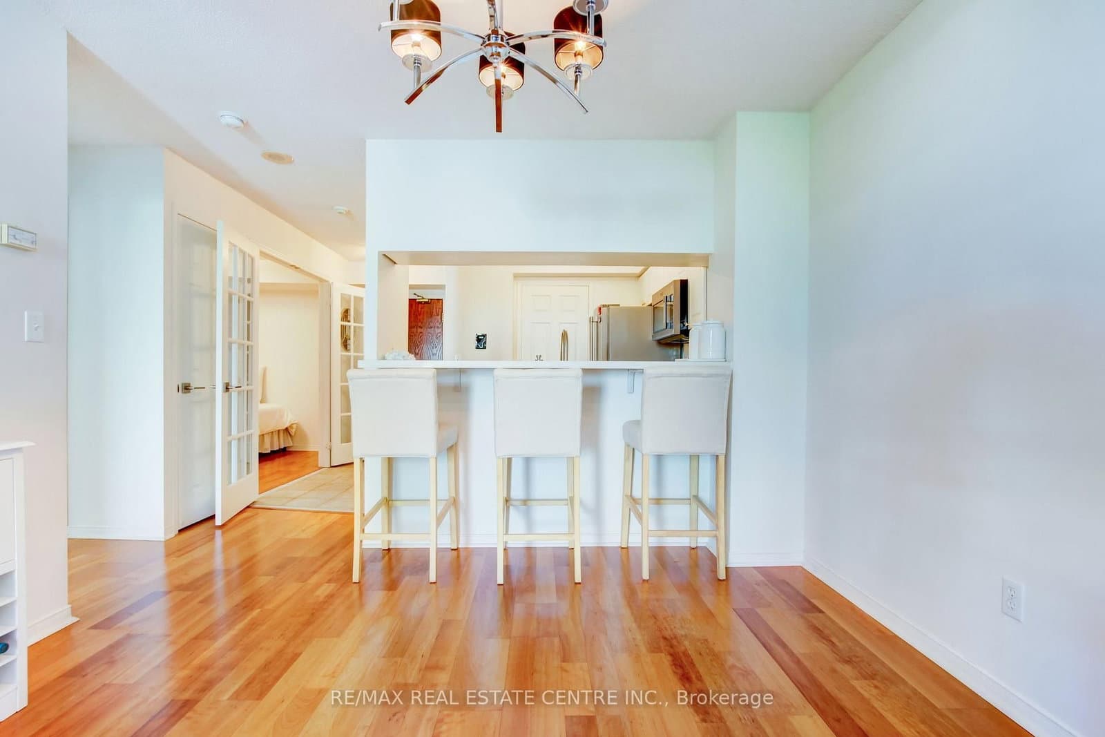 190 Manitoba Street, Unit 706 thumbnail 14