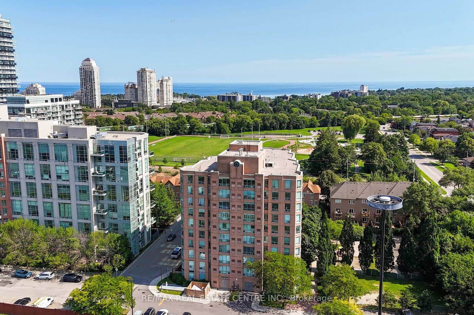 190 Manitoba Street, Unit 706 thumbnail 2