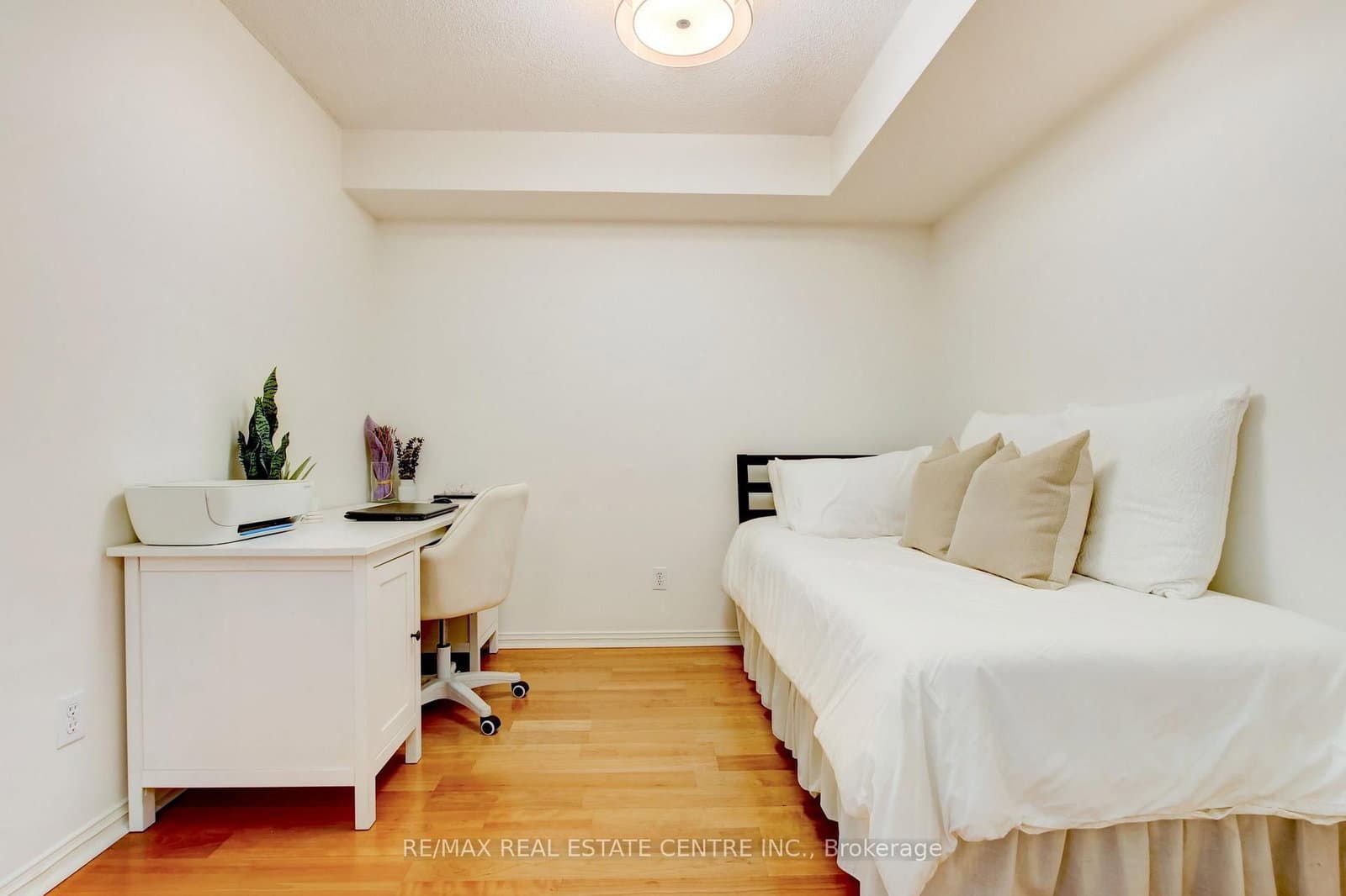 190 Manitoba Street, Unit 706 thumbnail 29