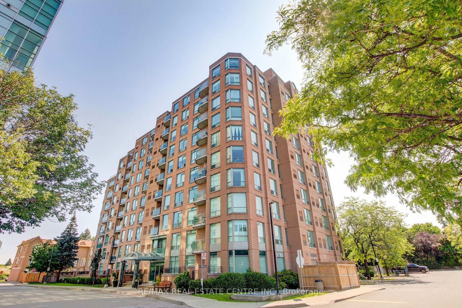 190 Manitoba Street, Unit 706 thumbnail 4