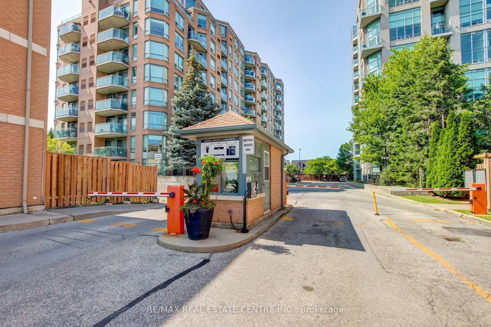 190 Manitoba Street, Unit 706 thumbnail 5