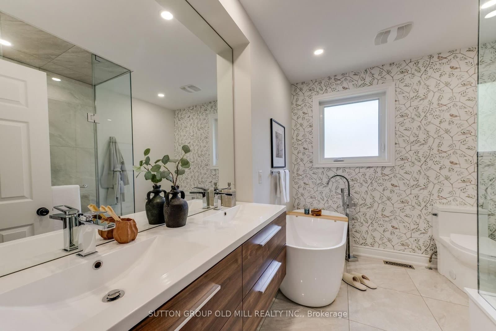 85 Bonnyview Drive thumbnail 15
