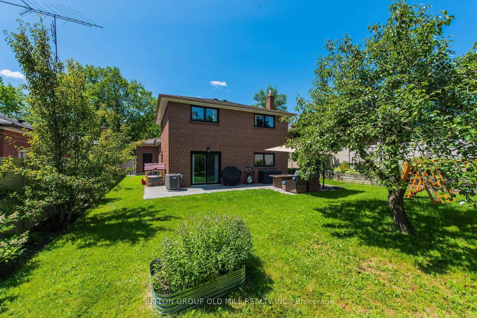 85 Bonnyview Drive thumbnail 32