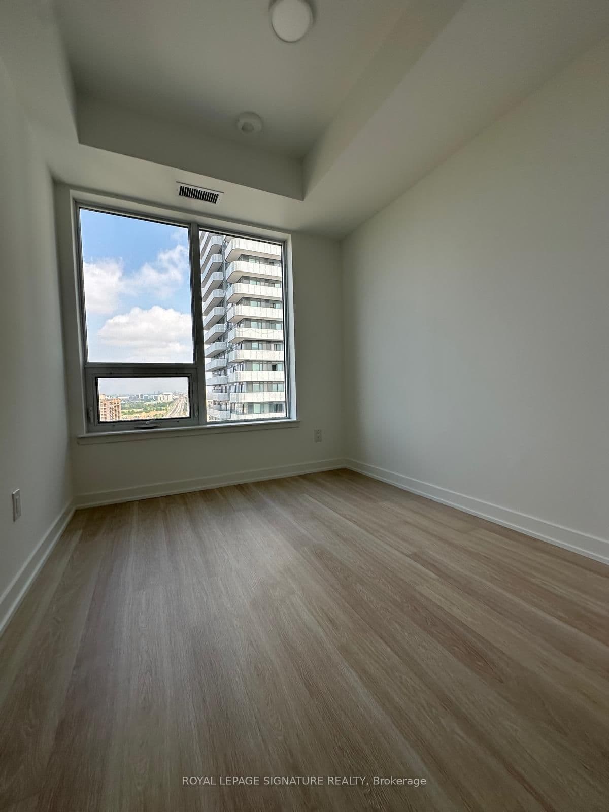 5105 Hurontario Street, Unit 2208 thumbnail 13