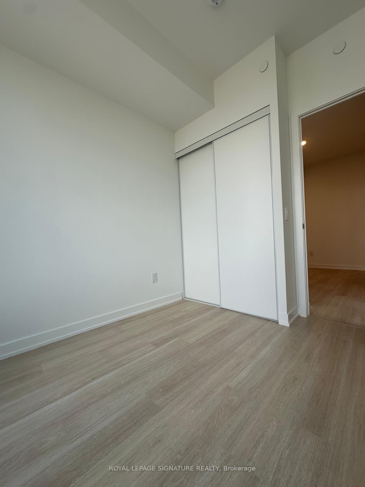 5105 Hurontario Street, Unit 2208 thumbnail 14