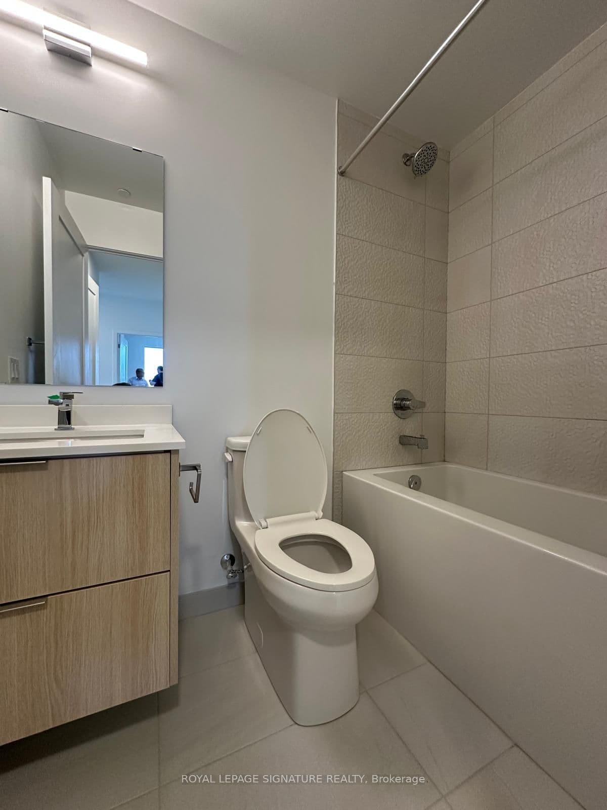 5105 Hurontario Street, Unit 2208 thumbnail 15