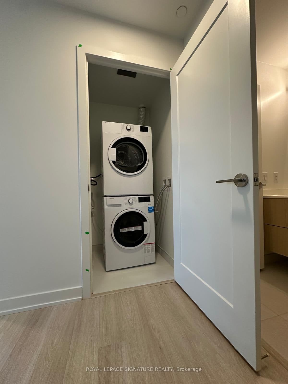 5105 Hurontario Street, Unit 2208 thumbnail 16