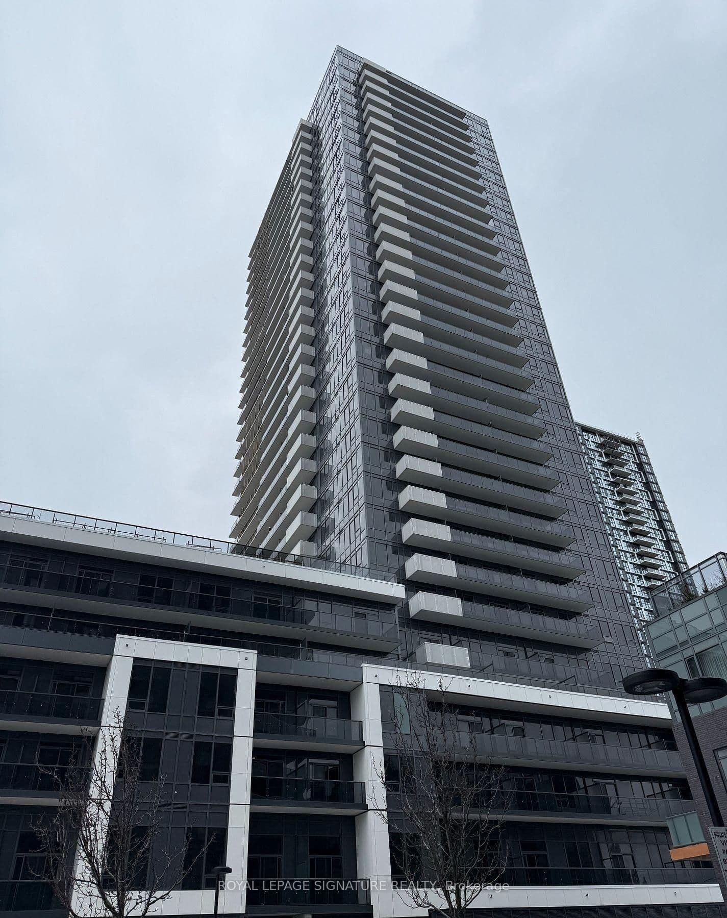5105 Hurontario Street, Unit 2208 thumbnail 2