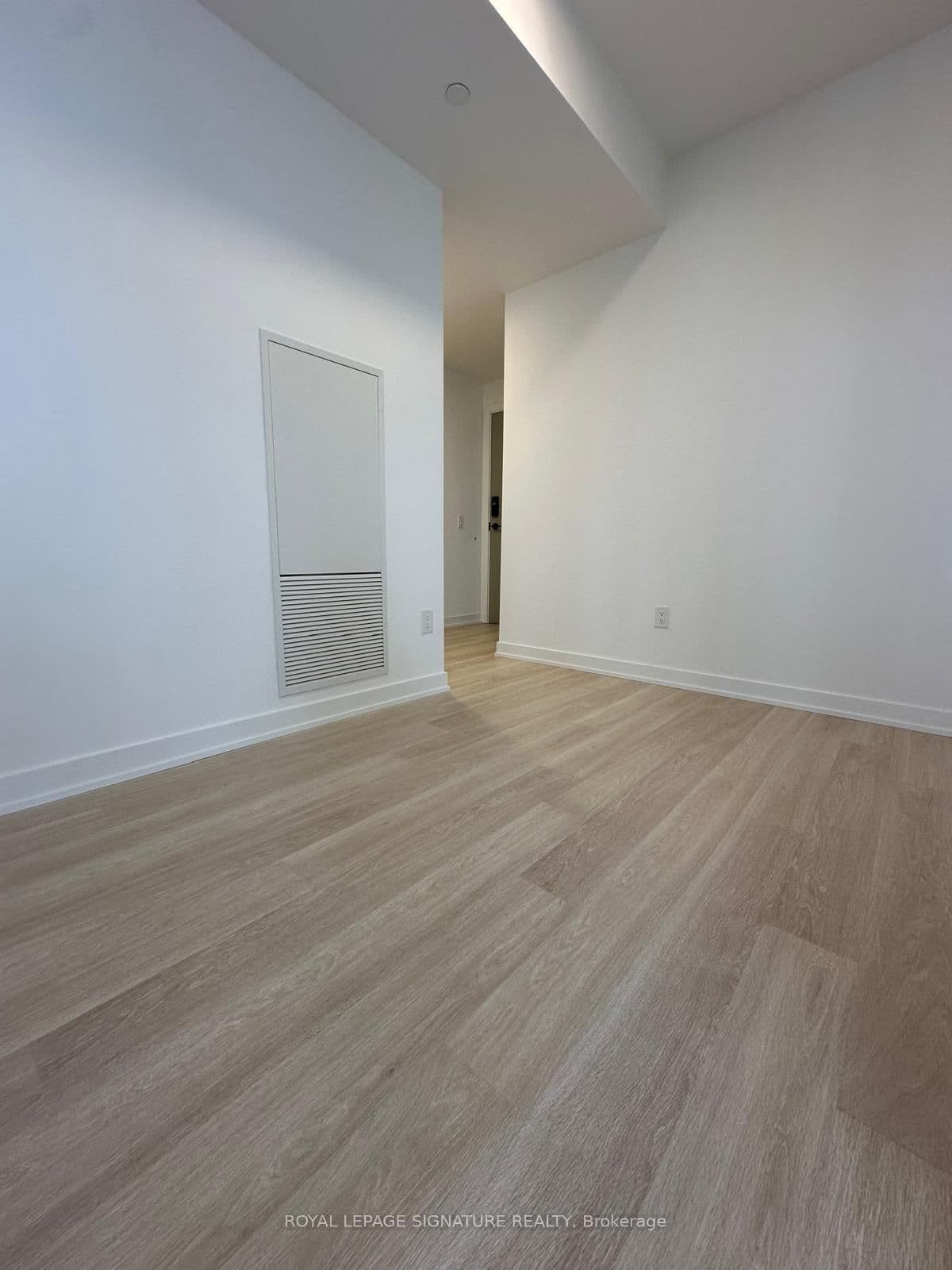 5105 Hurontario Street, Unit 2208 thumbnail 7