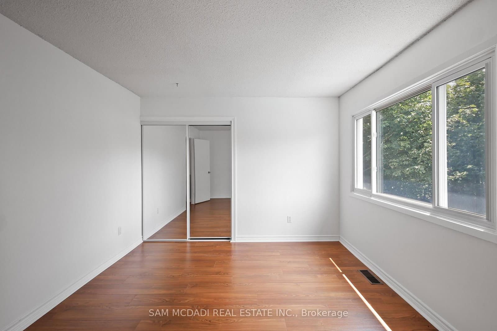 2640 Canberra Road thumbnail 35
