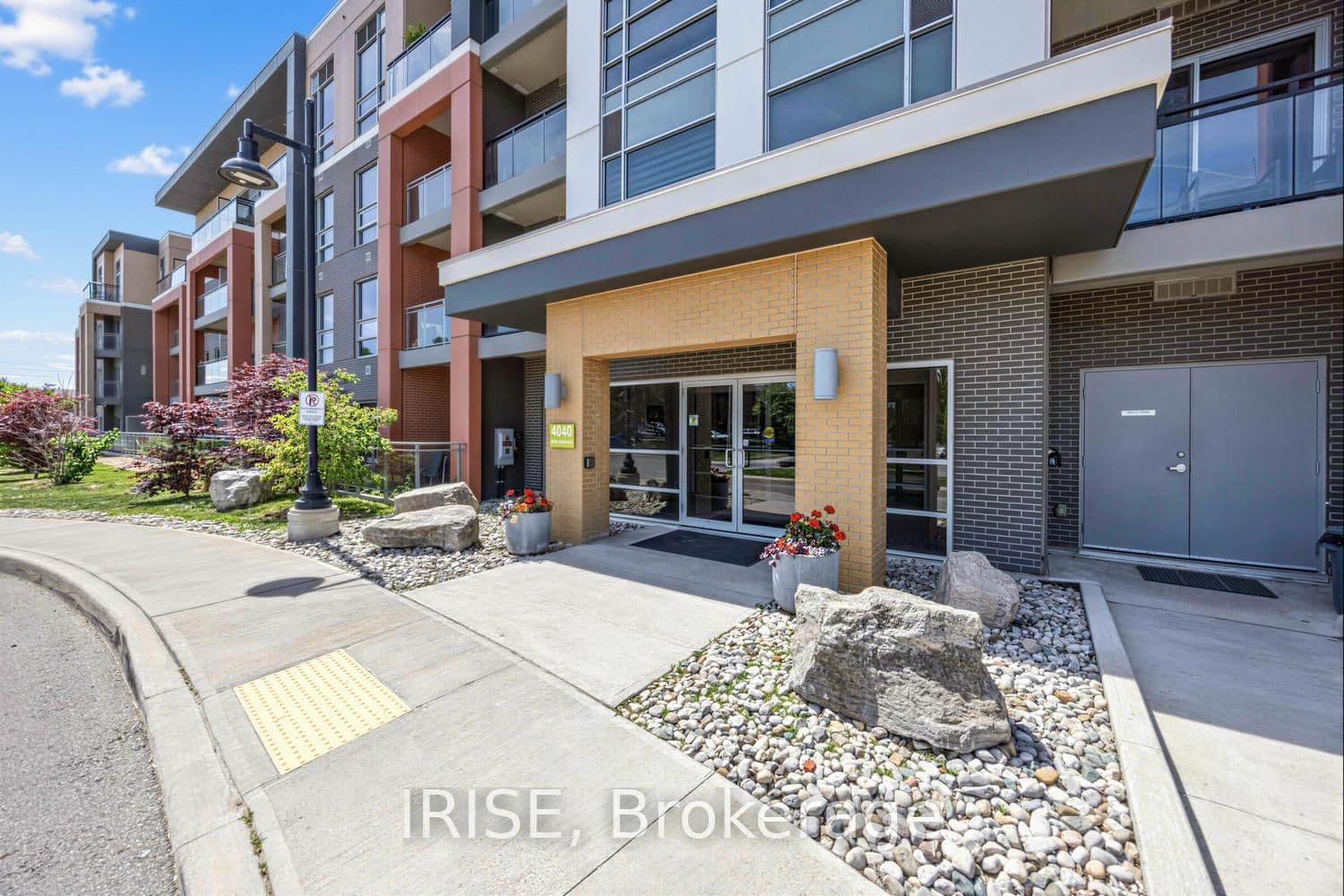 4040 Upper Middle Road, Unit 319 thumbnail 28