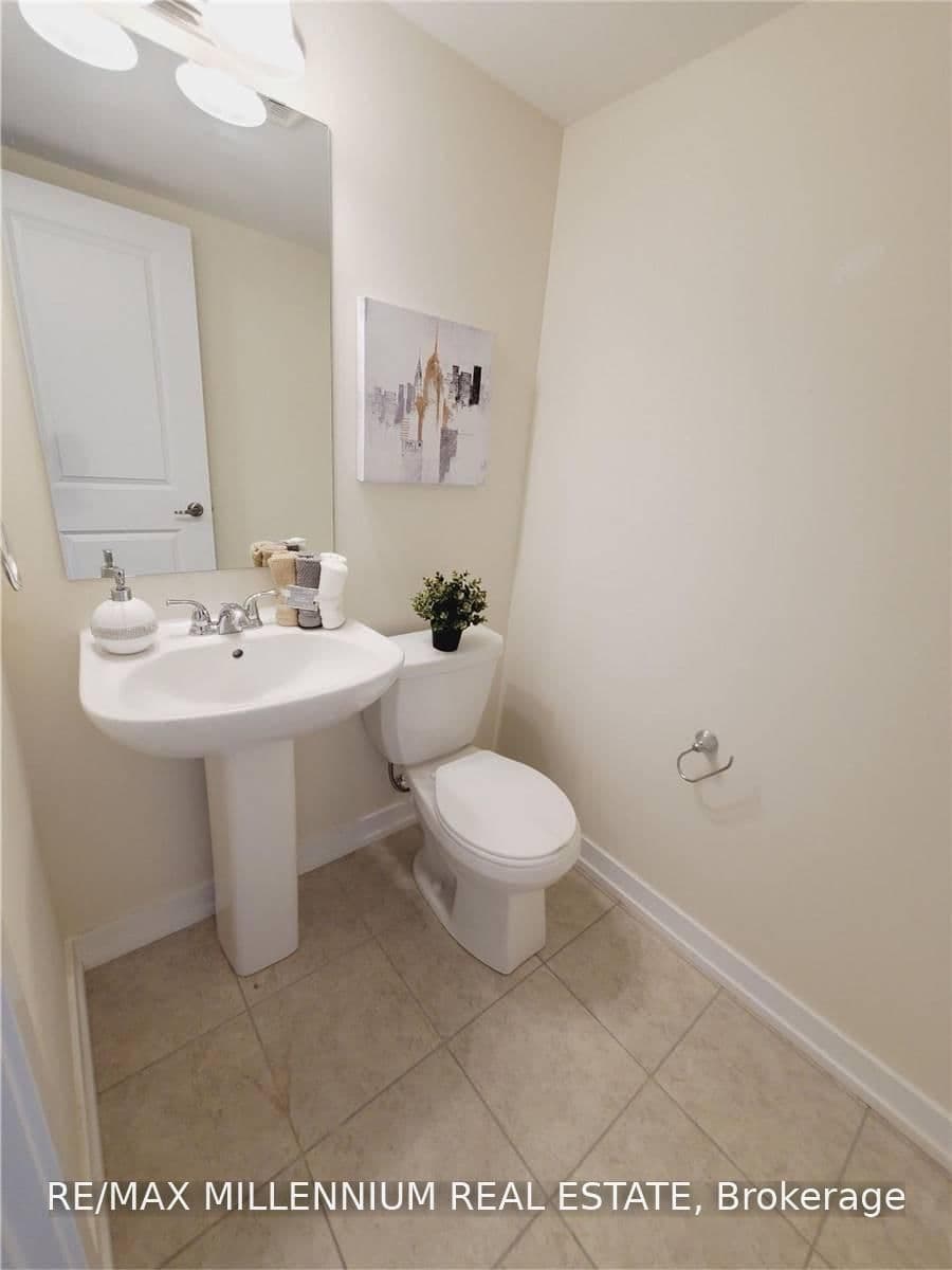 60 Parrotta Drive, Unit 279 thumbnail 14