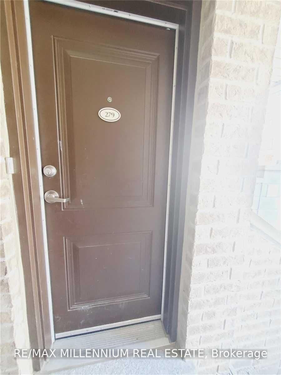 60 Parrotta Drive, Unit 279 thumbnail 3