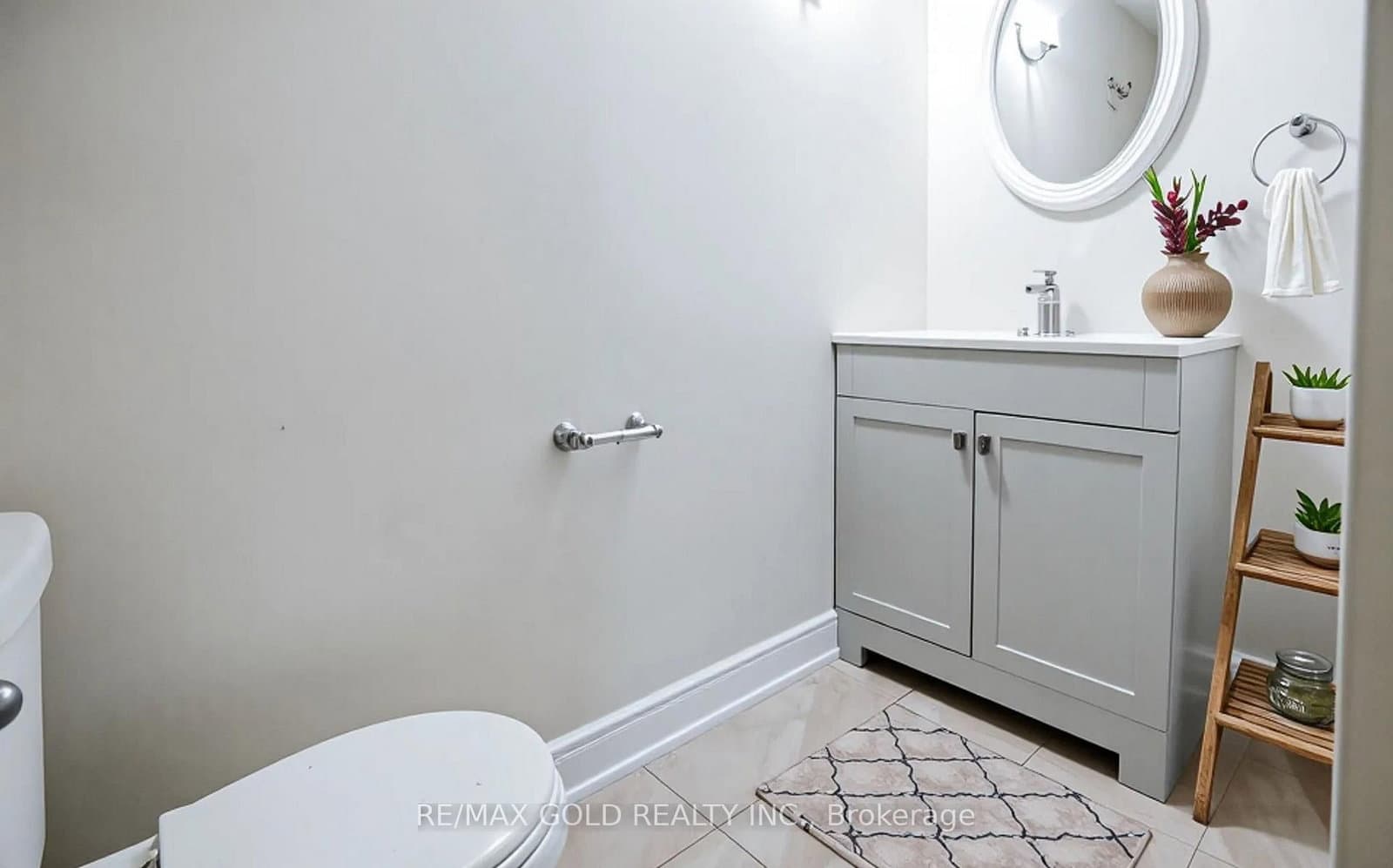 4 Adamson Street S thumbnail 22