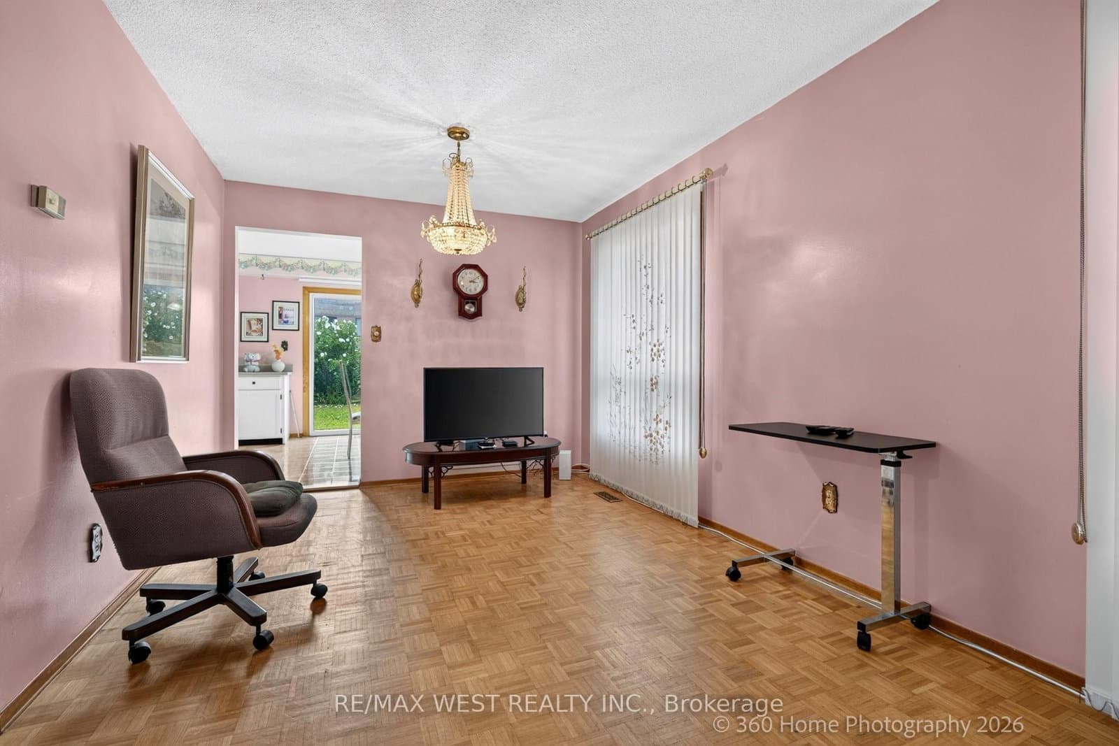 4157 Ottewell Crescent thumbnail 10