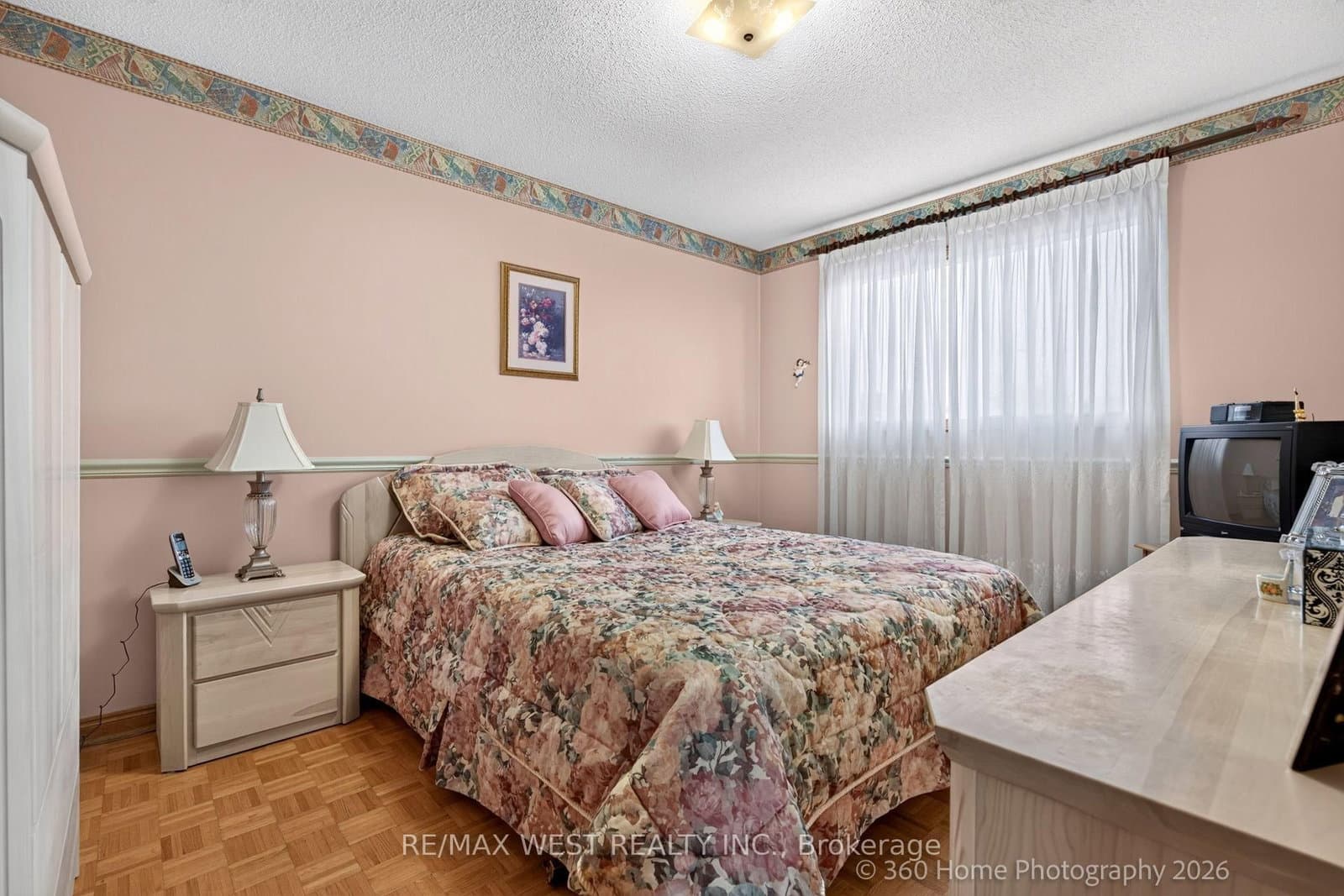 4157 Ottewell Crescent thumbnail 18