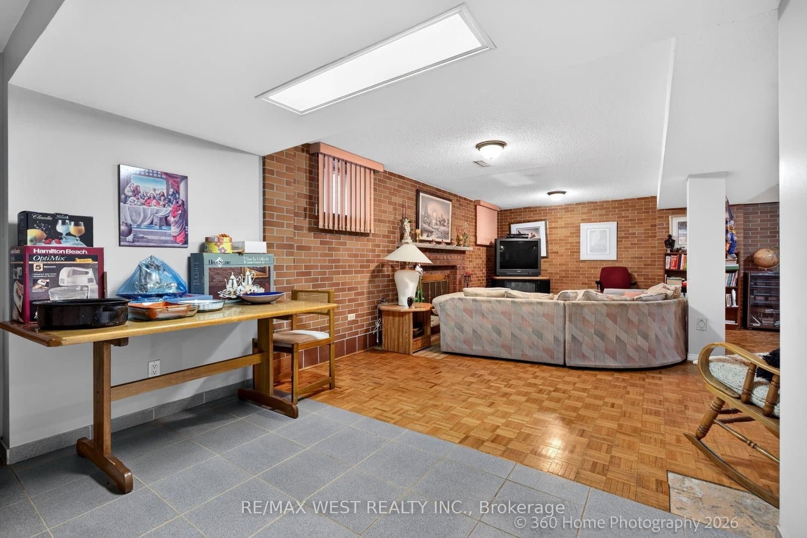4157 Ottewell Crescent thumbnail 23