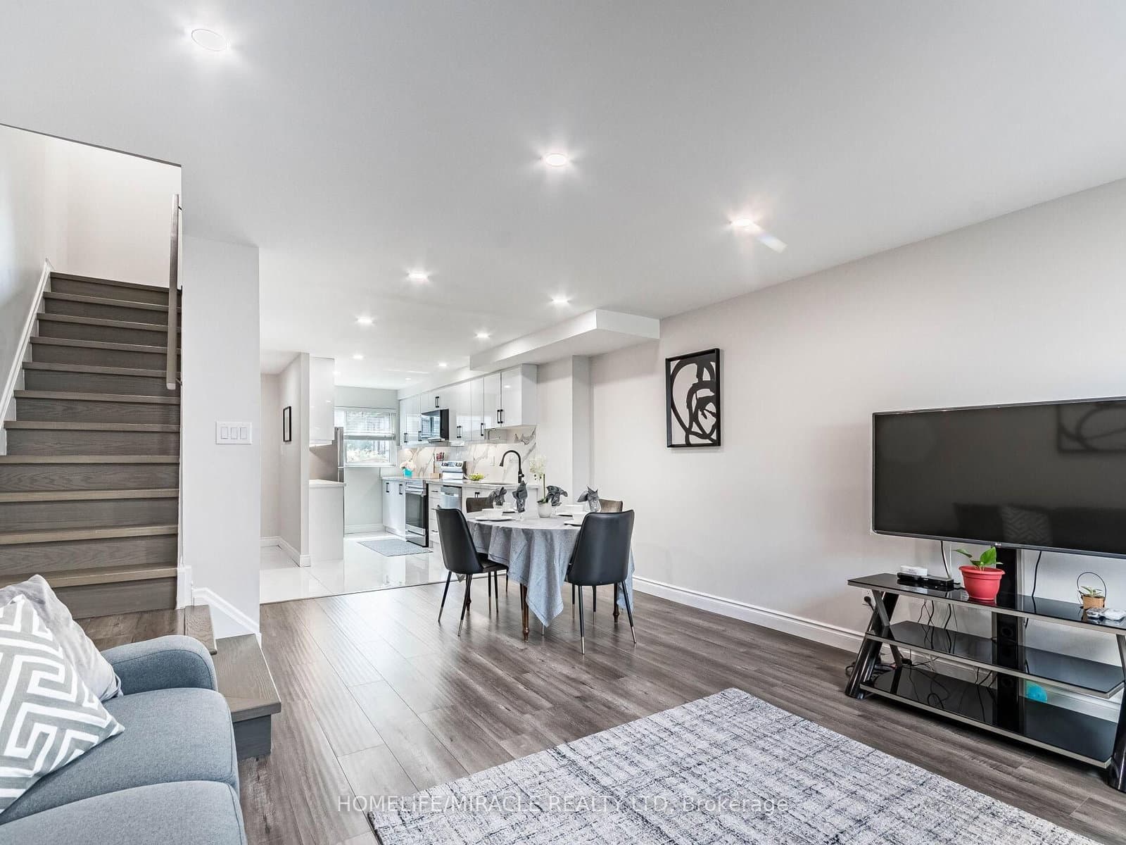 180 Mississauga Valley Boulevard, Unit 124 - Image 1